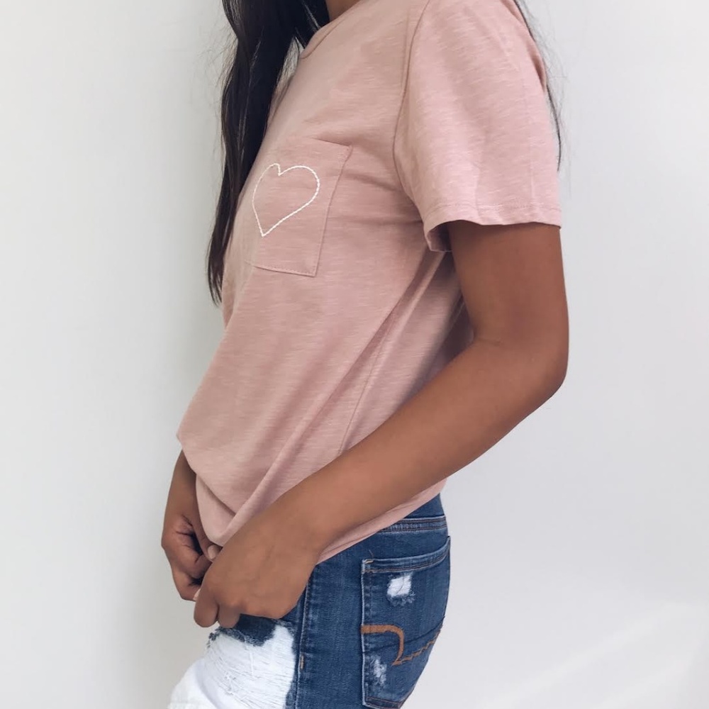 SOLD OUT // Mauve Heart Pocket Graphic Tee - Picture 4 of 5